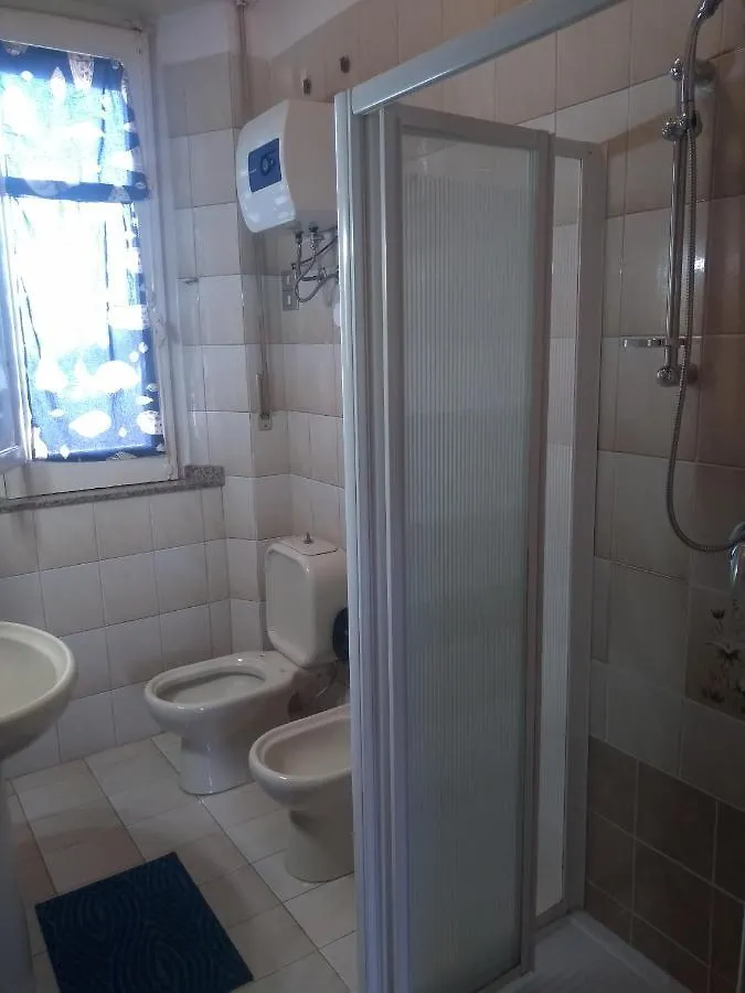 Hotel Casa Lumaki Aeroporto di Catania Fontana Rossa Affittacamere